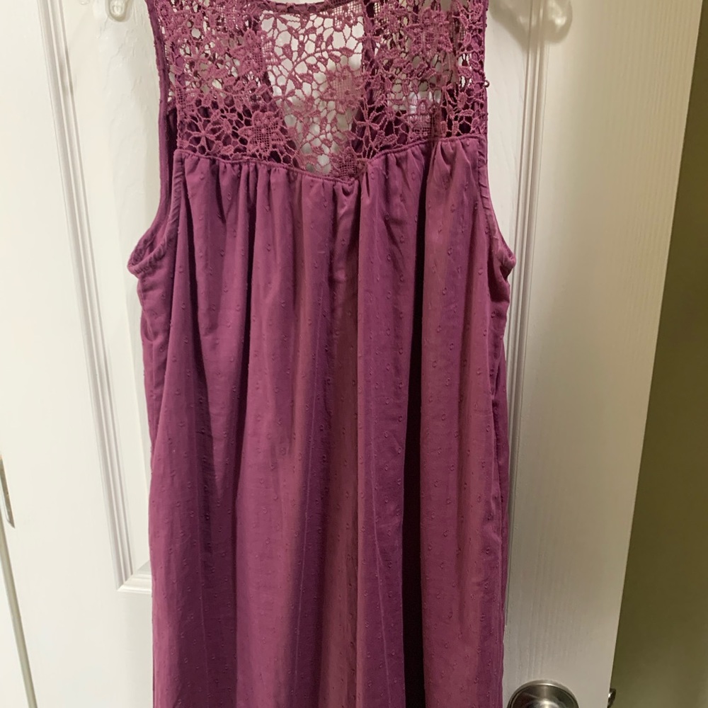 Xhilaration dress with flower details